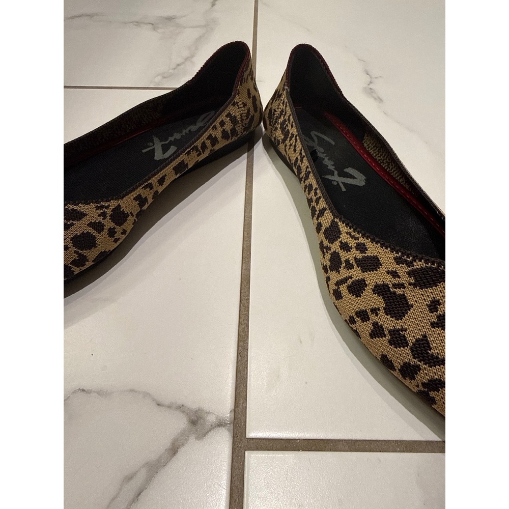 Seven7 Womens Leopard Print Knit Pointed‎ Toe Flats Tan Black Burgundy Trim - Picture 8 of 10